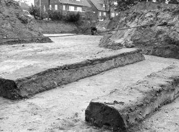 Opgravingen aan de Berg en Dalseweg o.l.v. prof. dr. J.E. Bogaers; Foto Foto