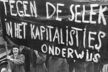 Protest tegen de verhoging van het collegegeld; Foto Foto