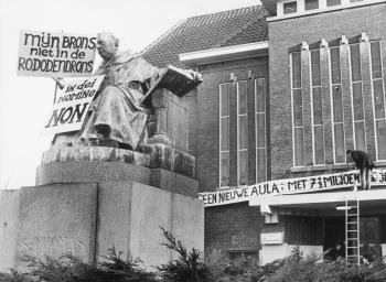 MAPKUN 445; Foto Foto