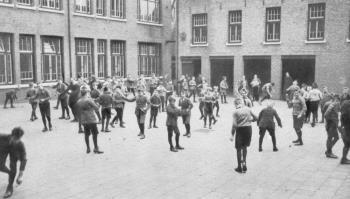 Sint Radboud. Speelplaats; Foto Foto