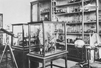 Gebouwen. Interieur. Physisch cabinet; Foto Foto