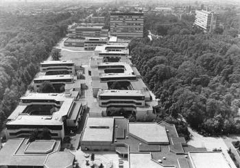 Zie: de uitgebreide tekst op de achterkant van de foto; Foto Foto