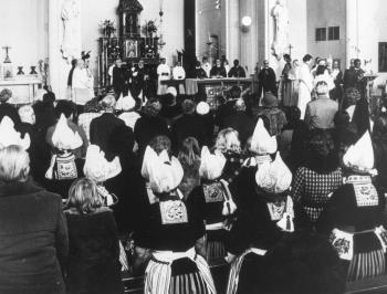 Twaalf bisschoppen, mgr. Theodorus Henricus Johannes Zwartkruis en Pericle kard. Felici; Foto Foto