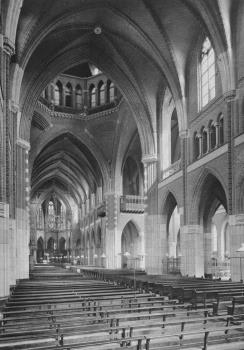 Uit: Jan Kalf, De katholieke kerken in Nederland; Foto Foto