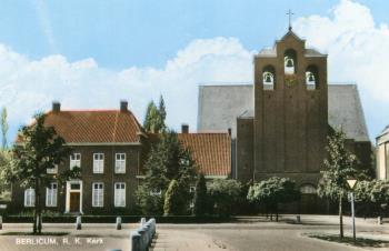 Parochie Allerheiligst Sacrament, Berlicum; Foto Foto