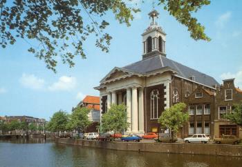 Paters dominicanen. De kerk is buiten gebruik, maar valt onder monumentenzorg; Foto Foto