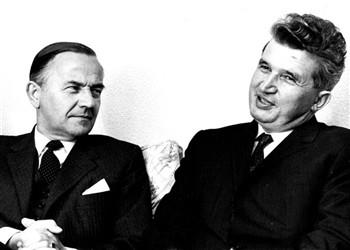 Activiteiten buitenland. De Jong en Ceaușescu tijdens een officieel bezoek aan Roemenië; Foto Foto