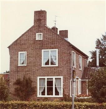 Het huis waarin Mgr. Koelman, plebaan van de Martinuskathedraal en geheim kamerheer van de paus, na zijn pensionering woonde; Foto Foto