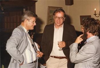 Huub Oosterhuis op de viering van het zestigjarig jubileum van uitgeverij Gooi en Sticht.; Foto Foto