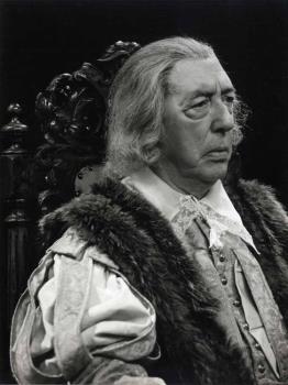 Philippe La Chapelle als Sir E. Coke; Foto Foto