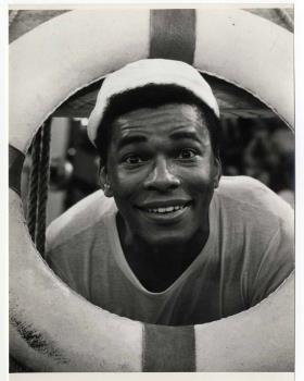 Donald Jones; Foto Foto