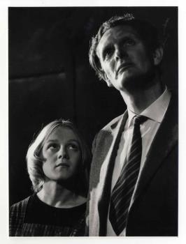 Toneelfragment uit 'Korczak en de kinderen' met Marie-José Nijsten en Jan Hundling; Foto Foto