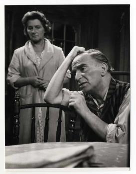 Jeanne Verstraete in een televisiefragment uit 'Struif' met Sylvain Poons, NCRV 1962, onder de regie van Paul Cammermans; Foto Foto