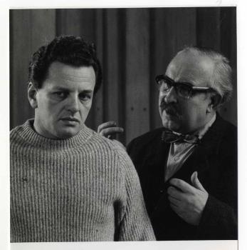 Abraham (Rob) de Vries links en Hendrik Andries Johannes (Hans) Tiemeijer in het televisiespel 'Schipper naast God', uitgezonden op 26 januari 1961 door de VPRO, regie Jack Dixon.; Foto Foto