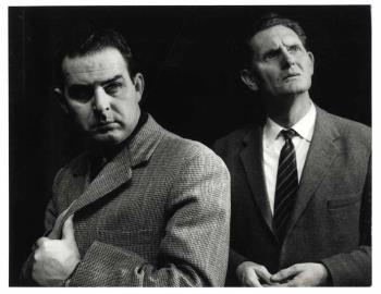 Egbert van Paridon links en Jan Cornelis (Jan) Hündling vermoedelijk in een theaterstuk van toneelgroep Puck; Foto Foto