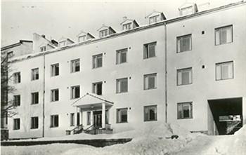 Kindertehuis en studentenverblijf te Turku van de Zusters van het H. Hart, Finland; Foto Foto