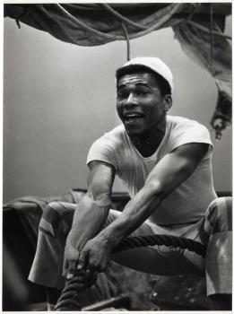 Donald Towe Jones; Foto Foto