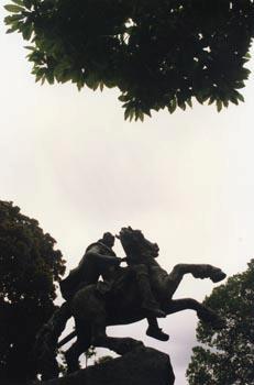 Standbeeld Karel de Grote op het Keizer Karelplein; Foto Foto