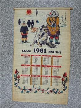 Kalender houdende een afbeelding van vier Inuit met een husky en sleden, met tekst: 'Anno Domini 1961'; Kalender Kalender
